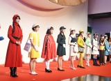 万年筆 EXPO70 ホステス 大阪万博1970：ホステス 活躍する女性たち [写真特集25/41