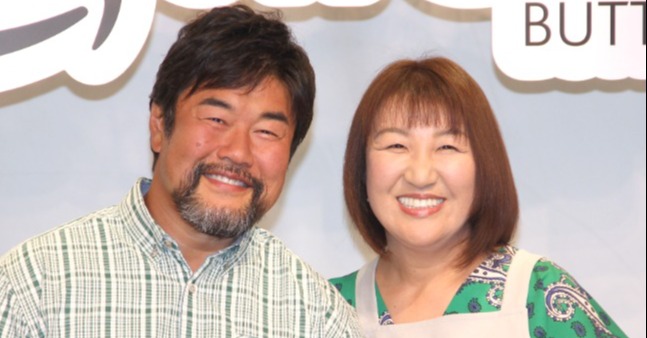 佐々木健介、“初孫”抱っこでガチガチ＆メロメロ「抱き方が初孫の