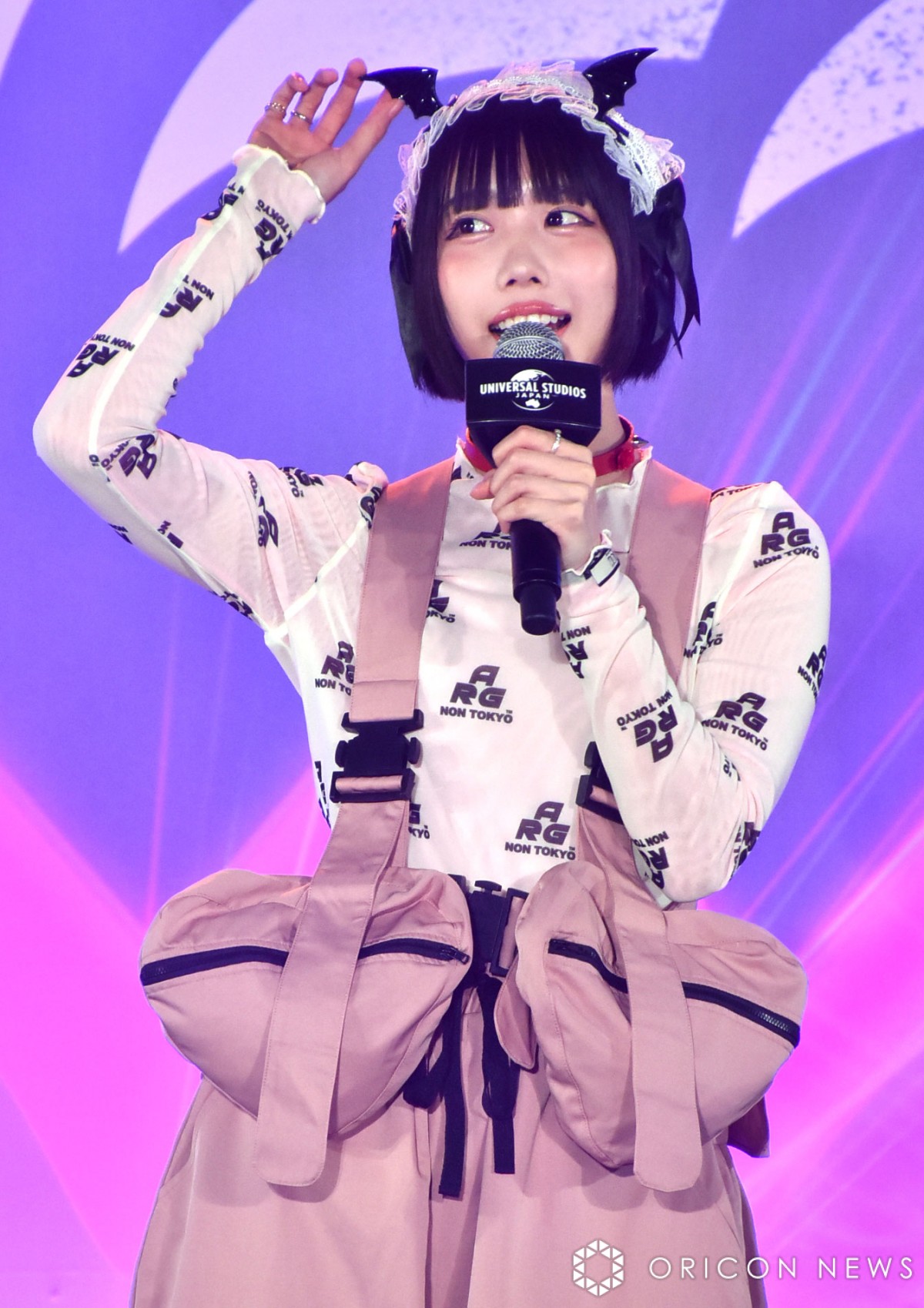 あのちゃん、ホラーな衣装でゾンビとダンス USJハロウィーンを先行体験