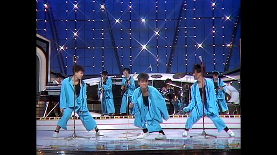 チェッカーズ/チェッカーズ～40th Anniversary～NHKプレミアム… Amazon.co.jp: チェッカーズ~40th Anniversary~NHKプレミアムBlu