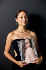 �gSNS���t�H�����[��100���l�h�Ɍ����A���ʐ^�W�C�x���g�Ńt�@��350�l����u�p���[�����������܂���!�v 