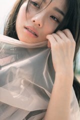 �Ɍ���1st�ʐ^�W�wNoon�x��s�J�b�g �B�e/�O�r�N�F 