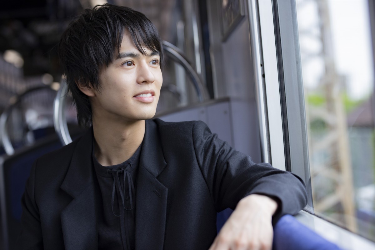 【1名枠】俳優 奥野壮さん 直筆サイン入り チェキ (当選品) 世界で1枚俳優 奥野壮さん 直筆サイン入り チェキ 当選品 HiM／奥野壮