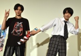 簡秀吉　ギーツ　本島純政　ガッチャード　直筆サイン入　2ショット　生写真　チェキ 簡秀吉 ギーツ 本島純政 ガッチャード 直筆サイン入 2ショット