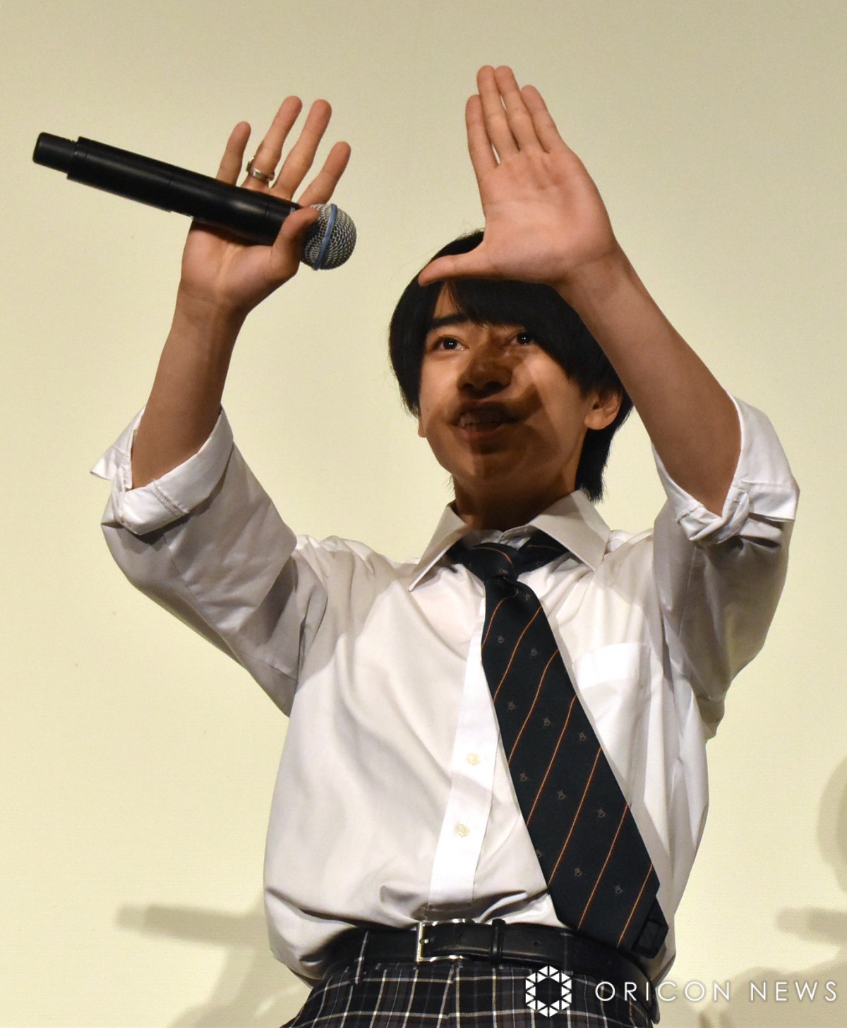 簡秀吉　ギーツ　本島純政　ガッチャード　直筆サイン入　2ショット　生写真　チェキ 簡秀吉 ギーツ 本島純政 ガッチャード 直筆サイン入 2ショット 生写真