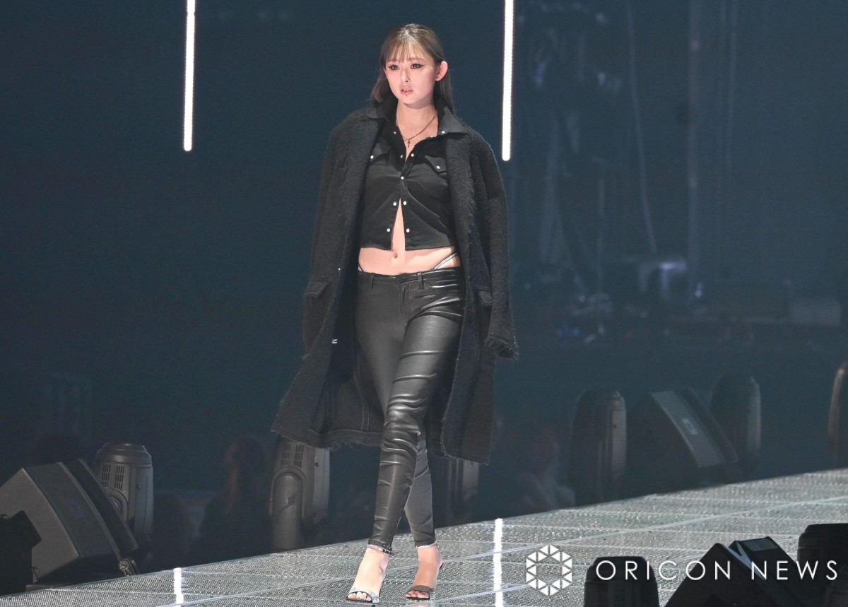 w37 }Cir K[YRNV 2023 AUTUMN/WINTERxɓoꂵ䂤 (C)ORICON NewS inc. 