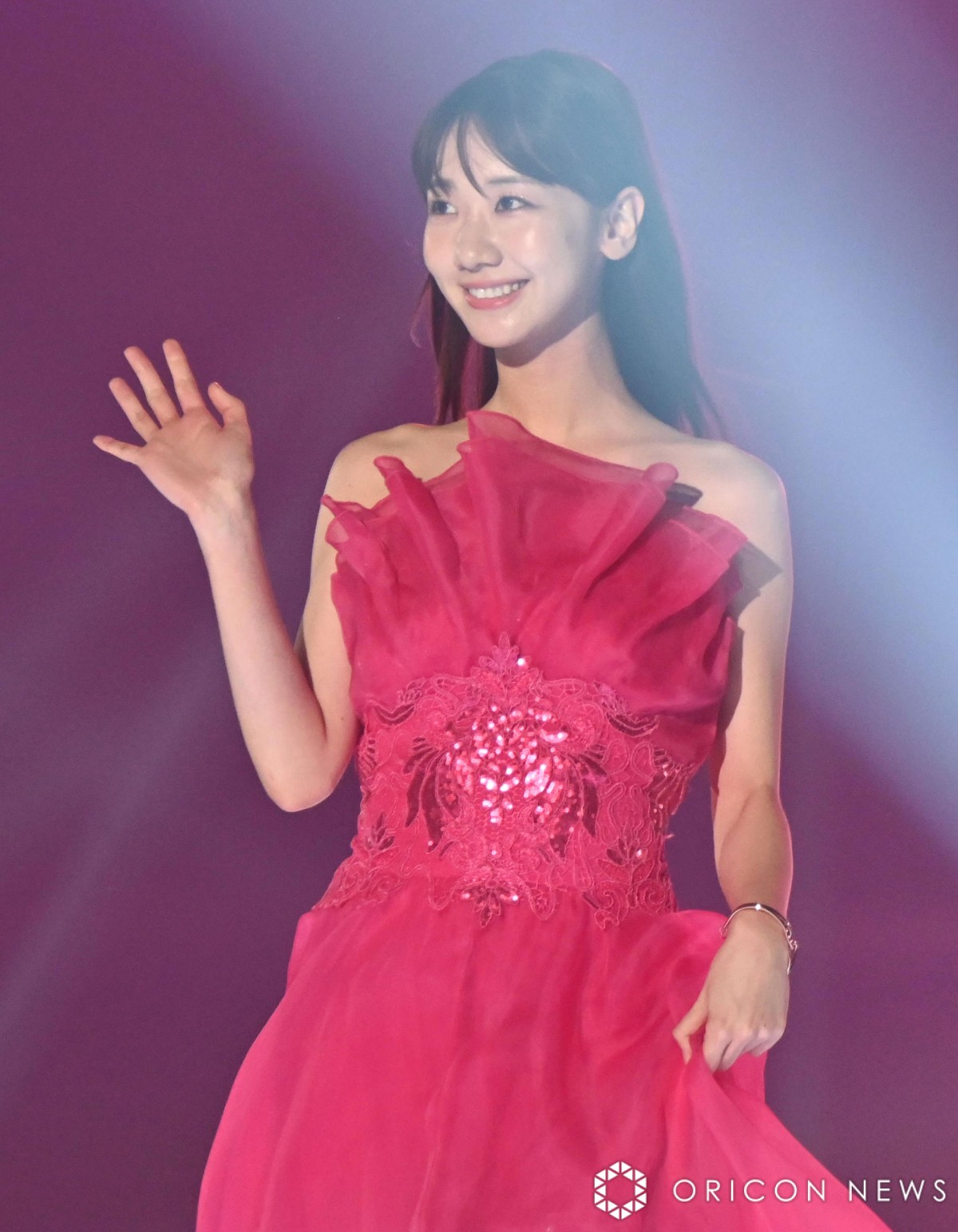 w37 }Cir K[YRNV 2023 AUTUMN/WINTERxɓoꂵAKB48EؗRI (C)ORICON NewS inc. 