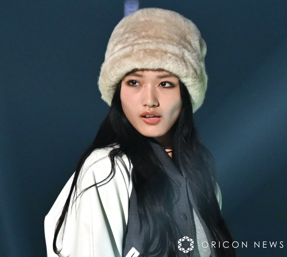 w37 }Cir K[YRNV 2023 AUTUMN/WINTERxɓoꂵN46ERV (C)ORICON NewS inc. 