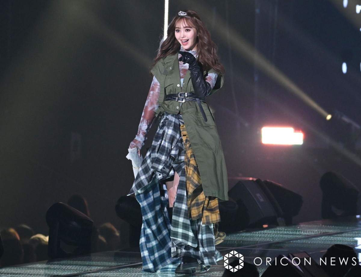 w37 }Cir K[YRNV 2023 AUTUMN/WINTERxɓoꂵcjR (C)ORICON NewS inc. 