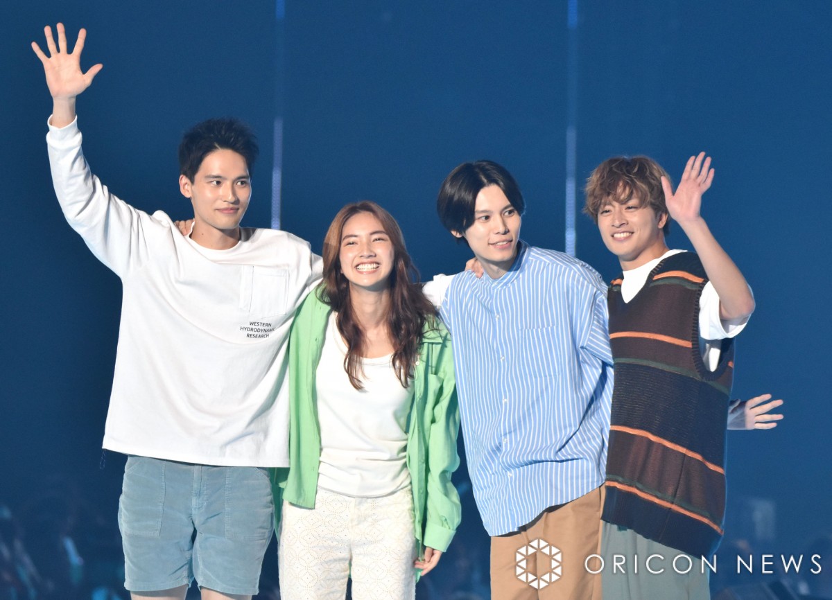 w37 }Cir K[YRNV 2023 AUTUMN/WINTERxɓoꂵ()PiAmјaAvA_ (C)ORICON NewS inc. 