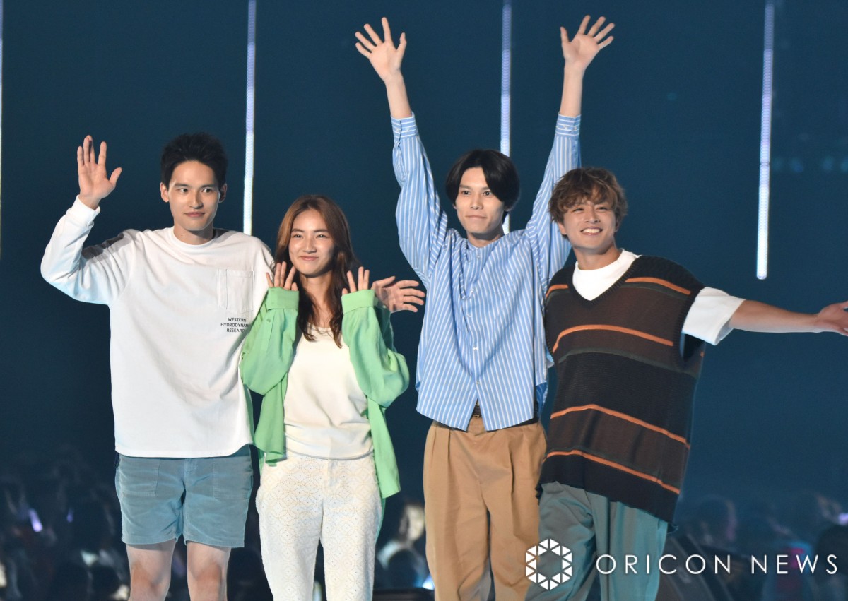 w37 }Cir K[YRNV 2023 AUTUMN/WINTERxɓoꂵ()PiAmјaAvA_ (C)ORICON NewS inc. 
