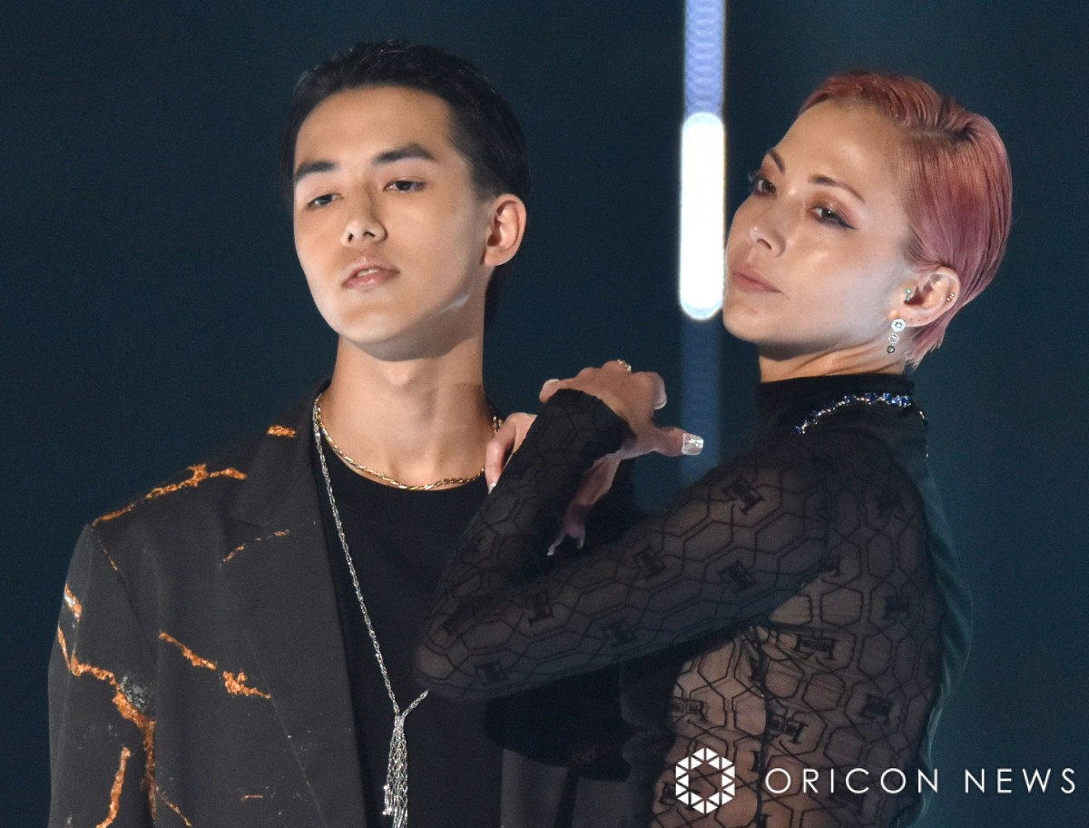 w37 }Cir K[YRNV 2023 AUTUMN/WINTERxɓoꂵ()yCAyAi (C)ORICON NewS inc. 