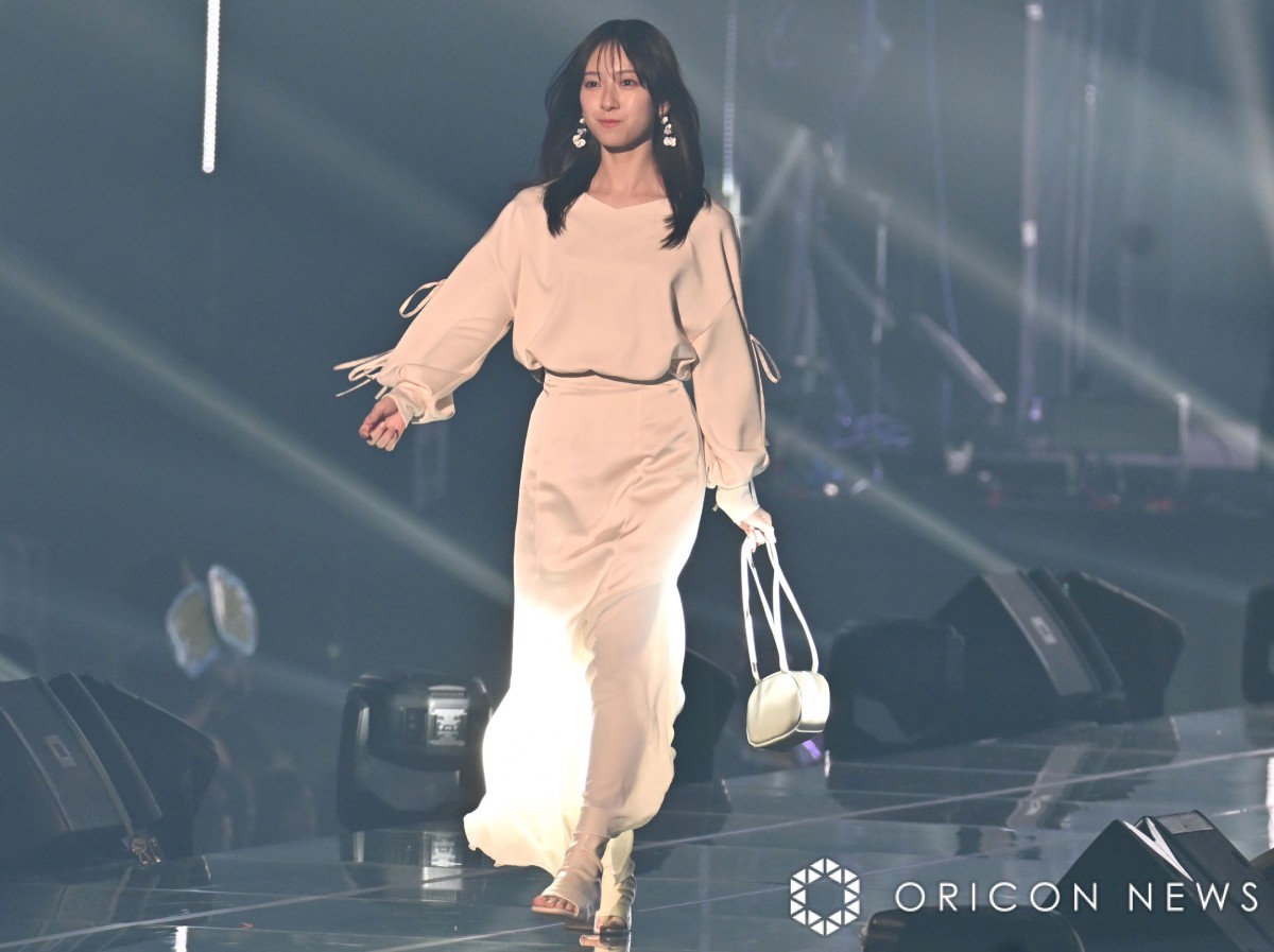 w37 }Cir K[YRNV 2023 AUTUMN/WINTERxɓoꂵ46E (C)ORICON NewS inc. 