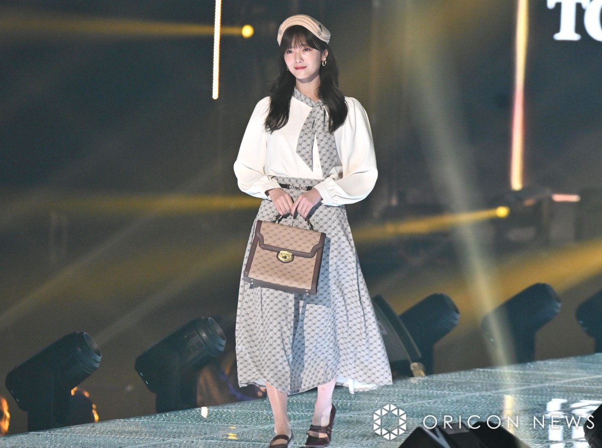 w37 }Cir K[YRNV 2023 AUTUMN/WINTERxɓoꂵN46Ec۔T (C)ORICON NewS inc. 