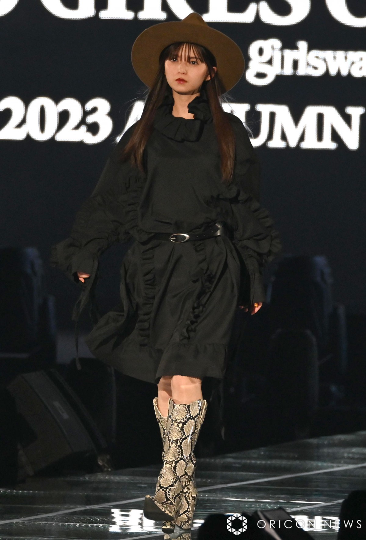 w37 }Cir K[YRNV 2023 AUTUMN/WINTERxɓoꂵV (C)ORICON NewS inc. 