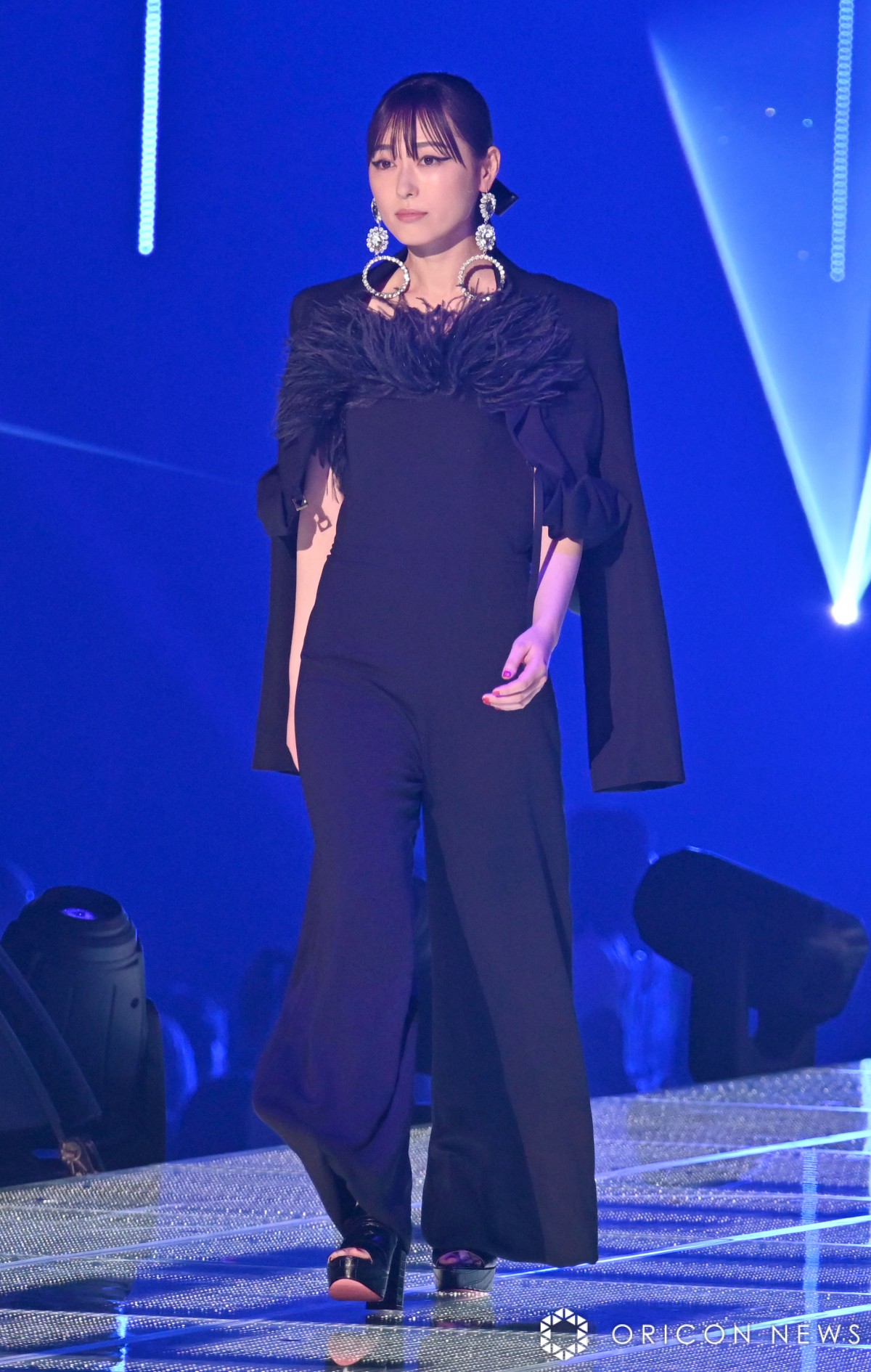 w37 }Cir K[YRNV 2023 AUTUMN/WINTERxɓoꂵy (C)ORICON NewS inc. 