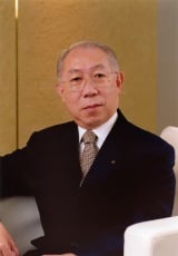 �w�������x���_��E�����`�t���񎀋� ���݂��󂯌p����鐔�X�̌��т��₷ 