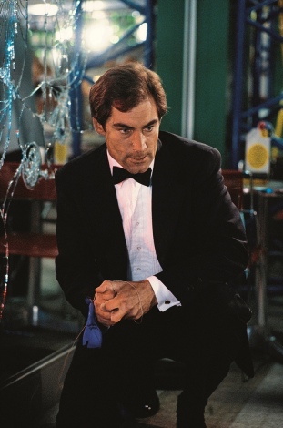 15. �w007/���r���O�E�f�C���C�c�xTHE LIVING DAYLIGHTS �iC�j1987 DANJAQ, LLC AND METRO-GOLDWYN-MAYER STUDIOS INC. 