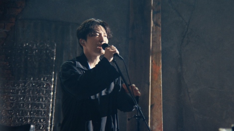 �g�[�N�o���G�e�B�uLIGHTHOUSE�v�iNetflix�Ő��E�Ɛ�z�M���j�o���̐��쌹�ɃC���^�r���[ 