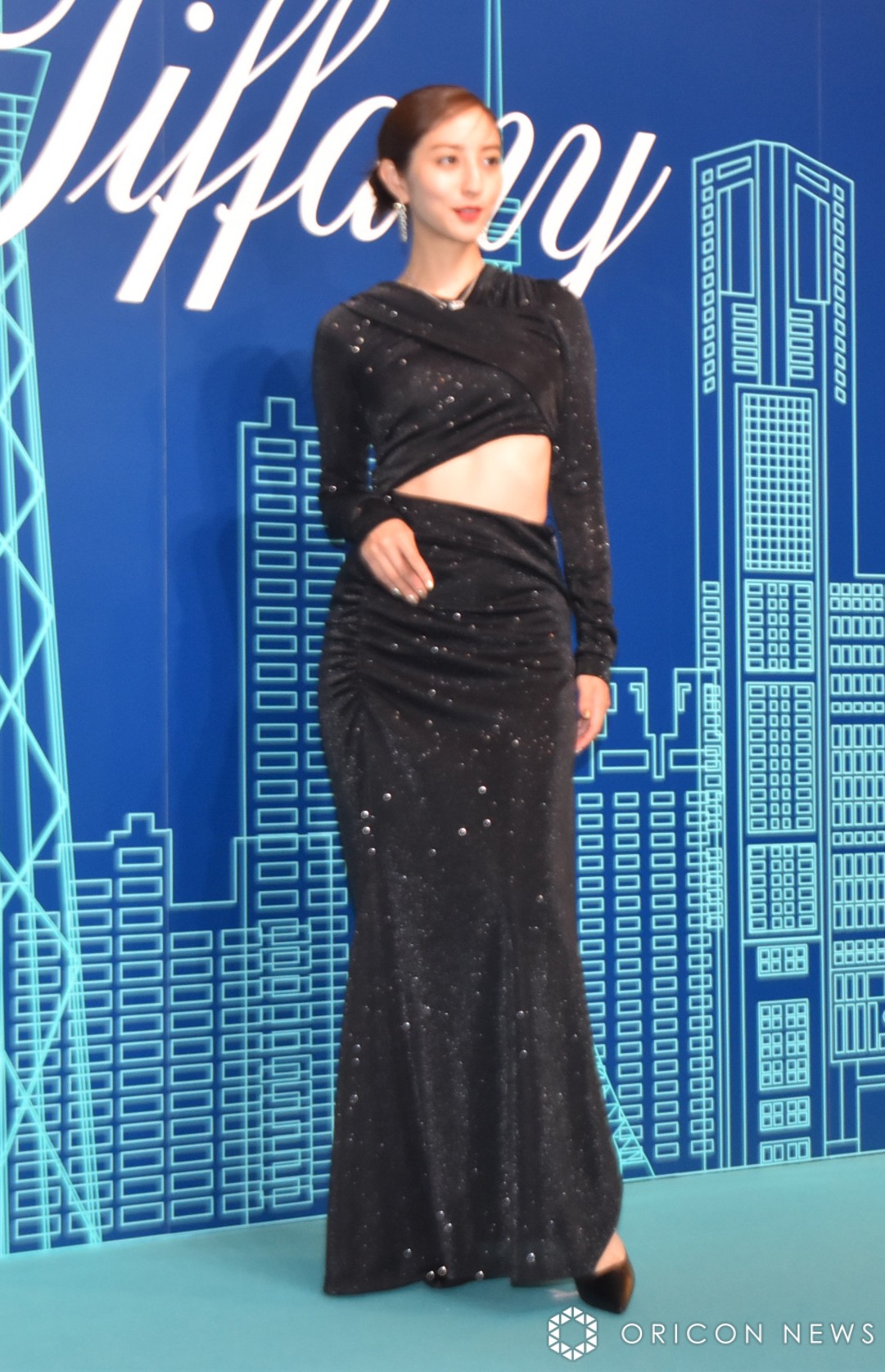 堀田茜　アイコラ 画像・写真 | 田中みな実、ヌーディーなドレスでボディラインあらわ ティファニー表参道オープニングに花添える 71枚目 | ORICON NEWS