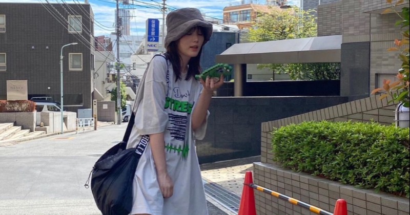 新品未使用 アウトドアプロダクツ ベーシックス ウエストバッグ 本田翼 本田翼、太もも全開なビッグT姿「絶対領域さいこー！」「ときめく美脚