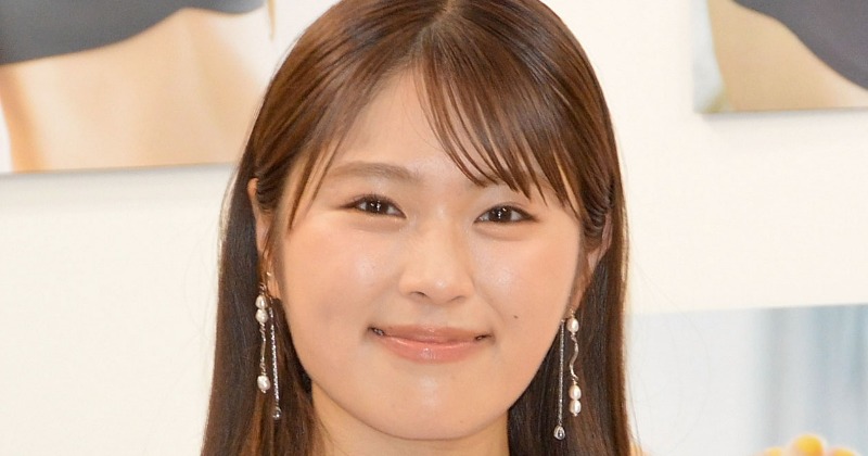 渋谷凪咲⑨ FLUX 💫 青いスーツでスッと☺️ #AI時代における企業の戦略パートナー