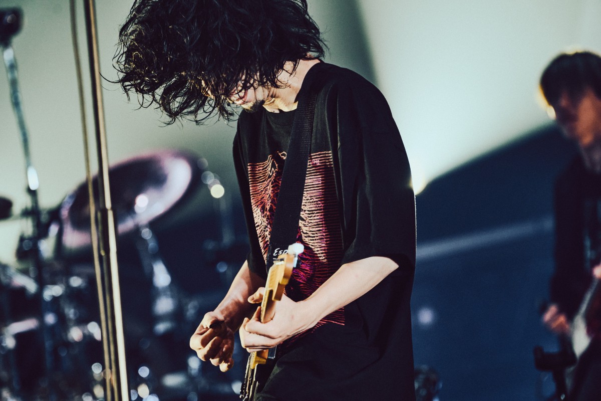 9mm Parabellum Bullet、9年ぶり武道館 19周年の祝祭に轟く最新かつ最強の“カオス” | ORICON NEWS