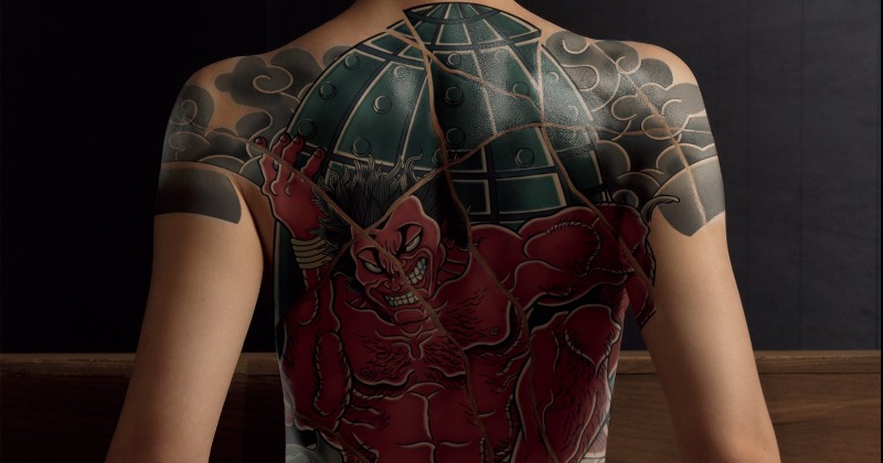 えなこ、入れ墨×ふんどし“衝撃的”な後ろ姿「スゲ～！」「素晴らしいお