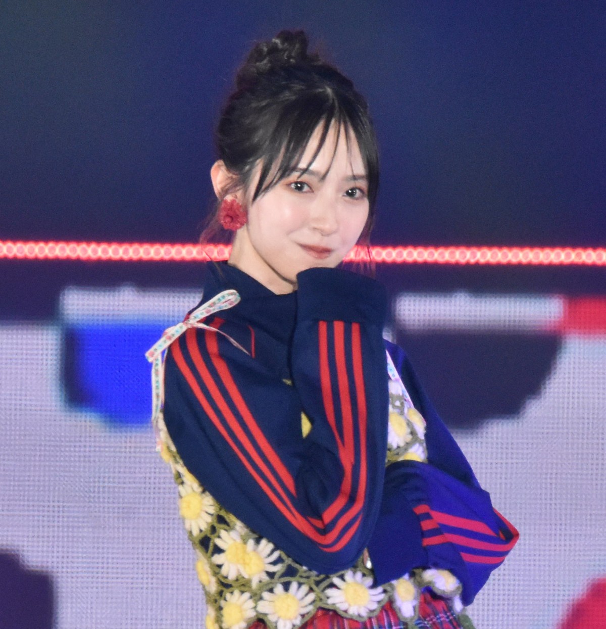 GirlsAward】日向坂46・金村美玖、変化球ファッションも見事な着こなし