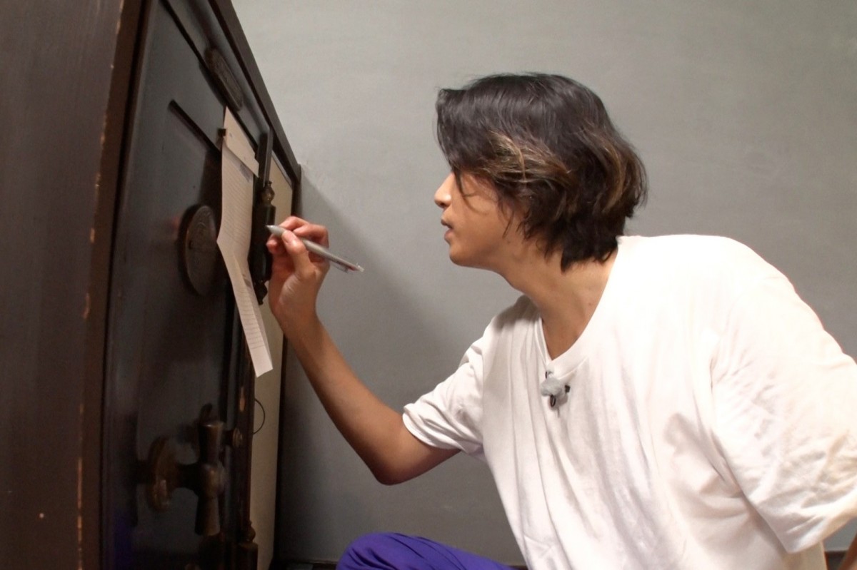 6ẘwZł͋ĂȂgR!xɏo鍂ؗY(Hey! Say! JUMP) (C)er 