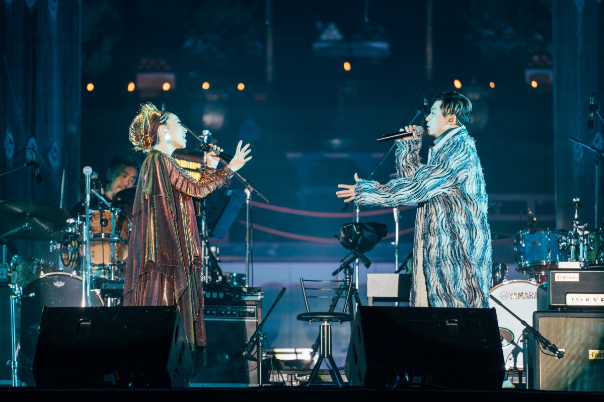 MISIA×堂本剛が東大寺でデュエット 平和への願いを発信 | ORICON NEWS