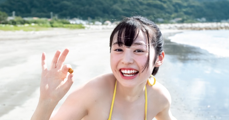 全鳥取県民の妹”白濱美兎、17歳のキラキラ笑顔＆驚きのナイスバディで