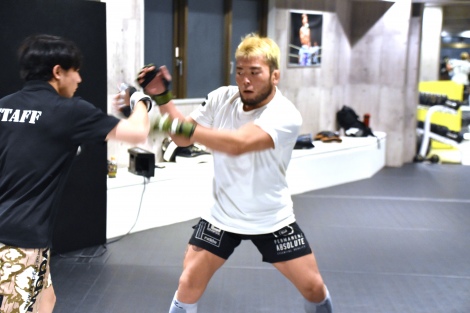 �wRIZIN LANDMARK 7 in Azerbaijan�x���J���K�ɗՂ񂾕��c���i �iC�jORICON NewS inc. 