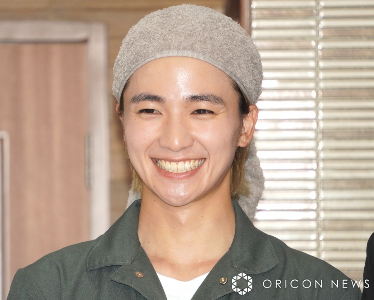 セール中…菅野美穂直筆サイン入りチェキ…新品…極美品…ゆりあ先生の赤い糸 菅野美穂が「ゆりあ先生の赤い糸」会見で鈴鹿央士や木戸大聖らに“人生