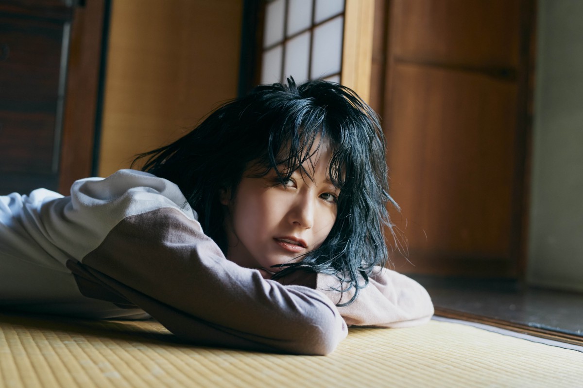 櫻坂46土生瑞穂、“クールセクシー”に大胆コーデ ブラトップでヘルシー