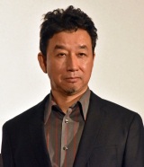 �f��w�S���Z�l�̏��x���J�L�O���䂠�����ɓo�d�����΋��`���ē� (C)ORICON NewS inc. 