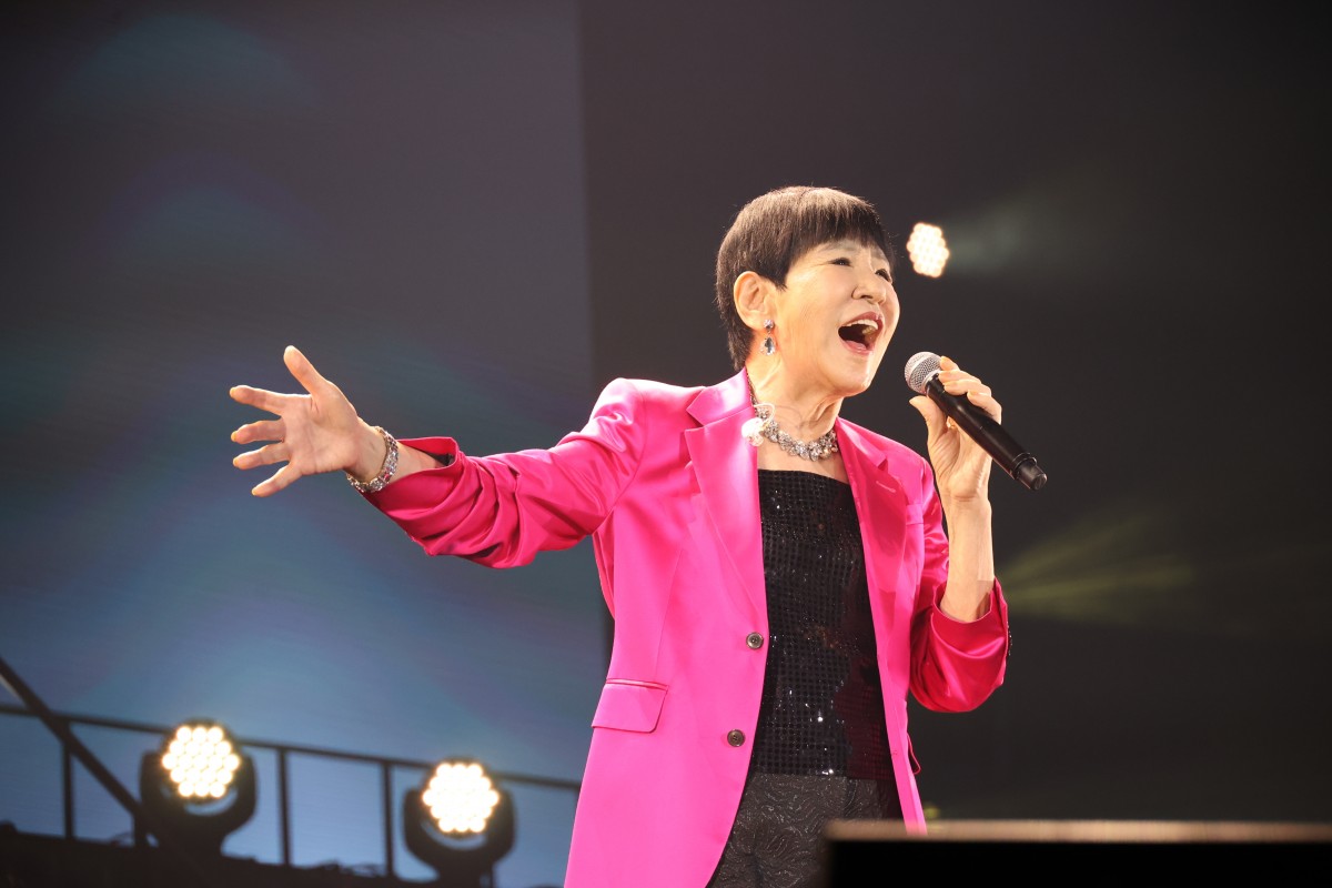 ナイナイ歌謡祭】和田アキ子「1000回近く歌ってきた」代表曲を圧巻の歌唱力で披露…まさかのミス？「初めてかも」 | ORICON NEWS
