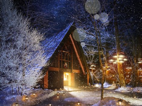 【軽井沢高原教会】クリスマスの教会 雪景色も圧巻 