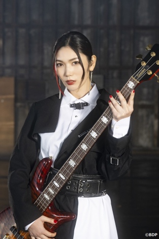 RAISE A SUILEN�ERaychell�iBa��Vo�j 