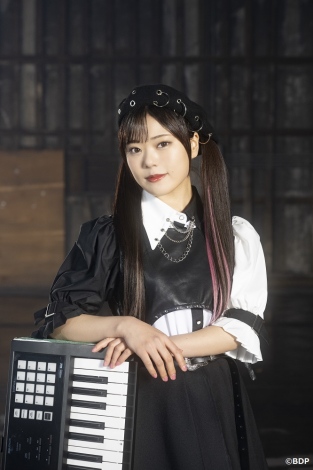 RAISE A SUILEN�E�q�m��P�iKey�j 