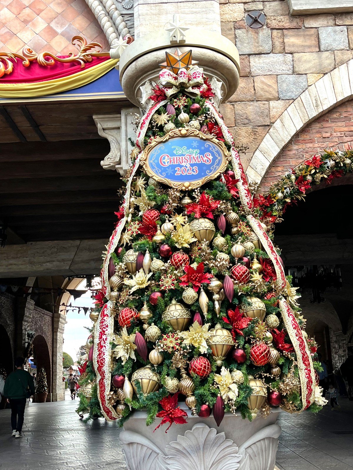 画像・写真 | TDS、巨大クリスマスツリー“4年ぶり復活” ダッフィー