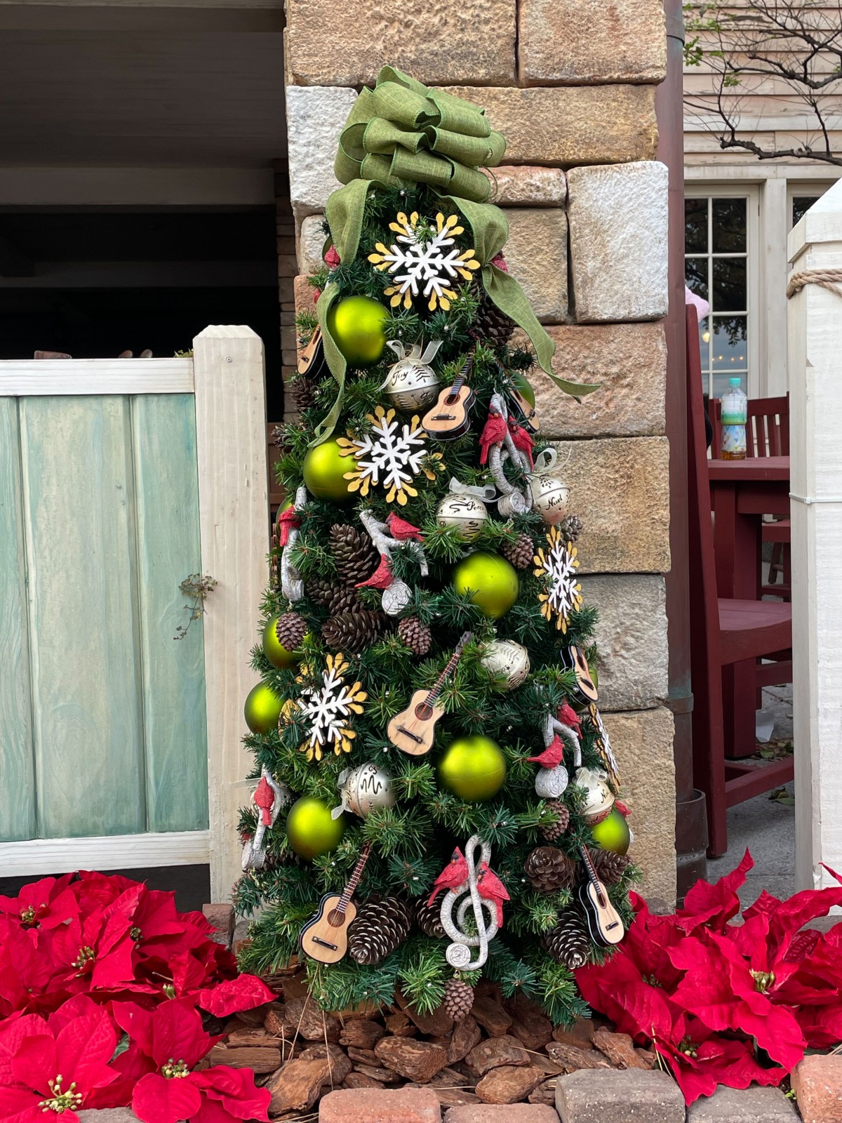 画像・写真 | TDS、巨大クリスマスツリー“4年ぶり復活” ダッフィー