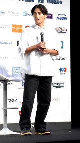 �o�X�P�b�g�{�[���x�~�E���A�w�x�X�g�W�[�j�X�g�x��܁u�F����̃C���[�W�̓��j�t�H�[�����Ɓc�v ���́g��G�W�����h�v���������� 