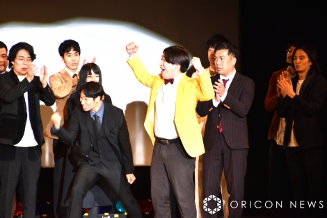 ΂|l@ԑgw}Cir Laughter NightxŗDԒ (C)ORICON NewS inc. 