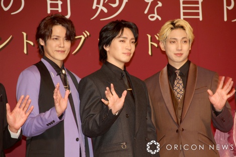 �~���[�W�J���w�W���W���̊�Ȗ`�� �t�@���g���u���b�h�x���씭�\�L�҉���i������j�{��^��A�����D��A�L�V�����Y �iC�jORICON NewS inc. 