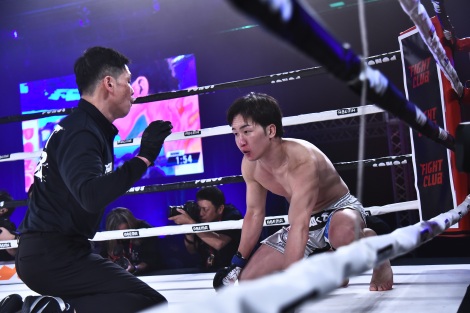 『FIGHT CLUB』でYA-MANにKO負けし引退を宣言した朝倉未来（C））RISE CREATION 