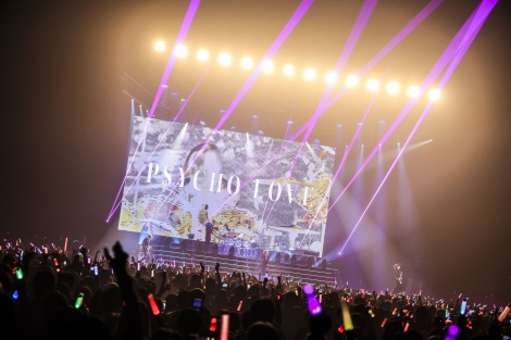 画像・写真 | THE LAST ROCKSTARS公演にPATA登場、YOSHIKIと抱擁