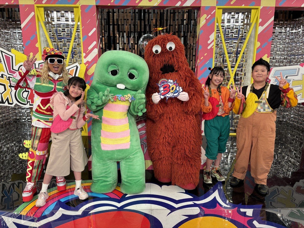 50周年のガチャピン＆ムック、『天才てれびくん』30周年のお祝いに