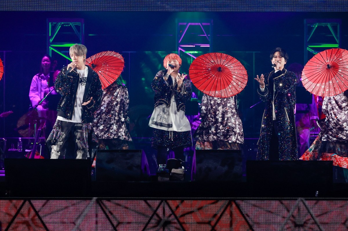 NEWS、3人で初東京ドーム公演 シングル全タイトル全47曲に5万