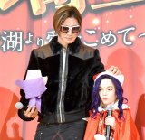 �f��w�Ă�ō�� �`���i�΂�舤�����߂ā`�x��q�b�g��畑�䈥�A���(������)GACKT�AL.shu (C)ORICON NewS inc. 